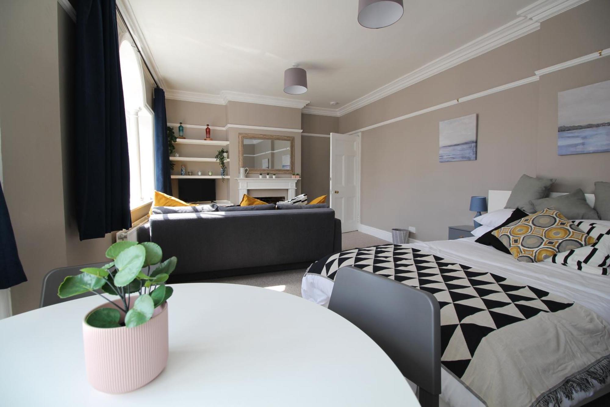 Pier View Studio Apartment Cowes  Bagian luar foto